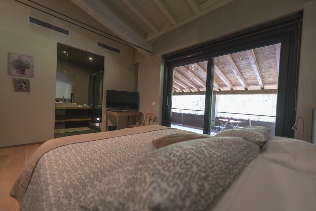 Agriturismo Locanda Del Pesco Collebeato 객실 사진
